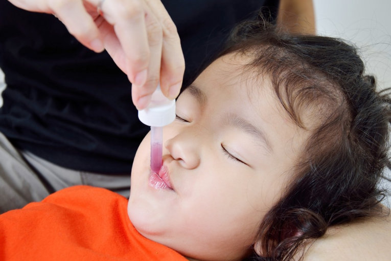 Helpful Ways on How to Make Your Kids Take Their Medicine